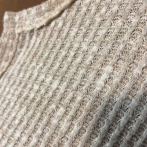 Socialite Henley Top Oatmeal and White Size XS NWT Super Soft Long Sleeve - Picture 3 of 6